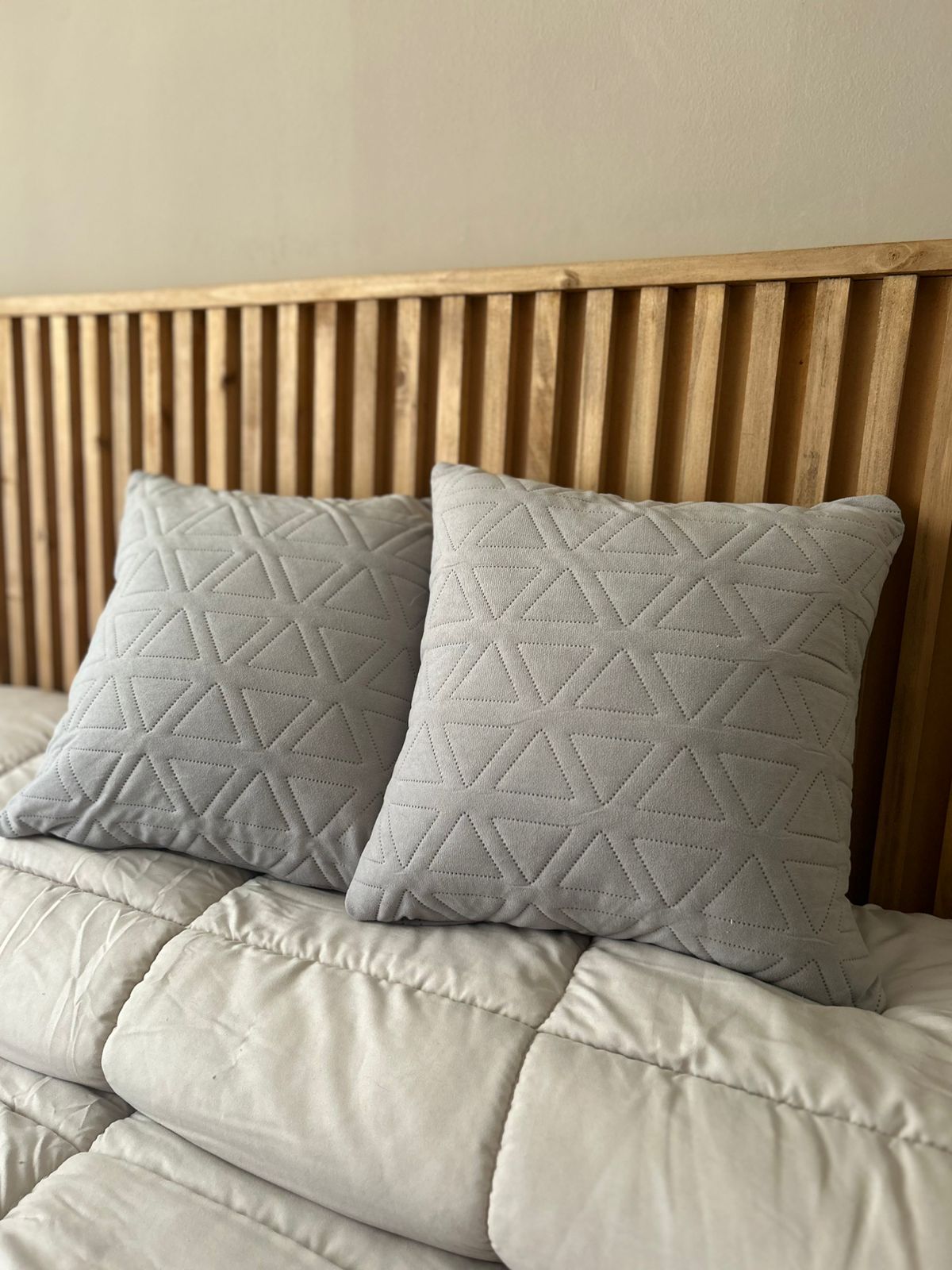 Almohadon Triangulo